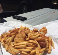 Arch's Catch - Book Restaurant