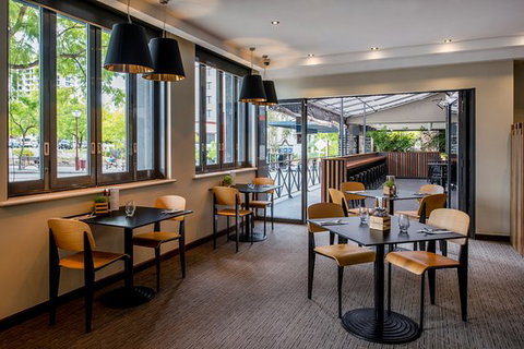 Cornerstone Bar & Kitchen - Book Restaurant 0