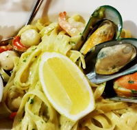 Hamers Hotel Bar and Grill - Book Restaurant