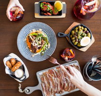 Heno  Rey - Book Restaurant