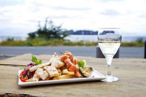 Hotel Bruny Bistro - Book Restaurant 0