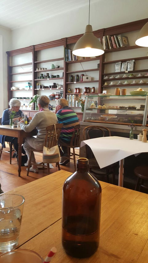 Hubert & Dan - Book Restaurant 12