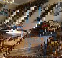 Madame M cafe - Book Restaurant