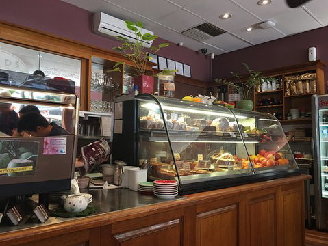 Mends Street Cafe - Book Restaurant 0