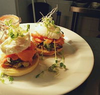 Nanglo's Cafe - Book Restaurant
