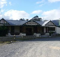 Pub in the Paddock - Book Restaurant