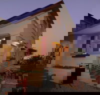 Riviera Hotel Bistro - Book Restaurant