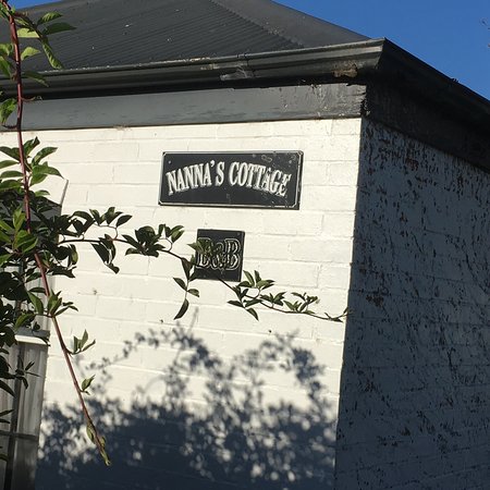 The Grove - Book Restaurant 0