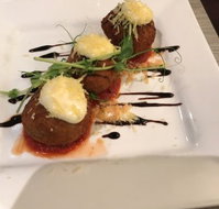 Bentley Hotel - Book Restaurant
