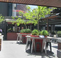 Bob's Bar - Book Restaurant