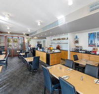 The Courtside Restaurant - Book Restaurant
