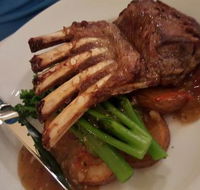 Eljays Restaurant at Comfort Inn Bay of Isles - Book Restaurant