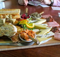 The Earl of Spencer - Bar  Restaurant - Book Restaurant