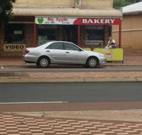 Big Apple Bakery - Book Restaurant