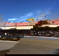 dwellingup hotel - Book Restaurant