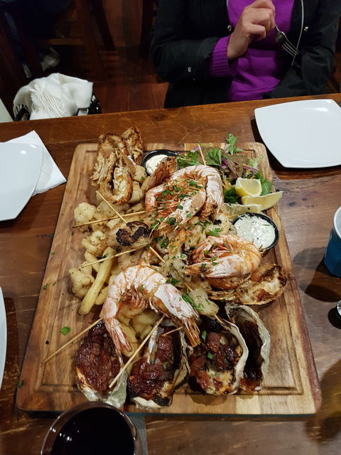 Dwellingup Hotel - Book Restaurant 1