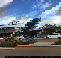 Dally Cafe - Book Restaurant