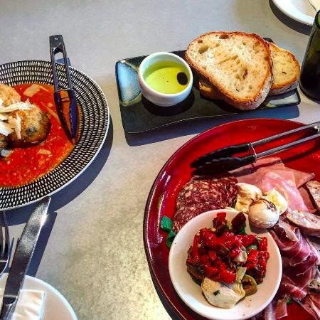 Il Toro Pasta & Espresso Bar - Book Restaurant 0