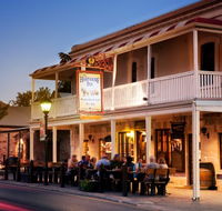The Hahndorf Inn - Book Restaurant