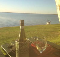 Blue Bird Cafe - Book Restaurant