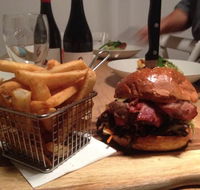 Dalrymple Hotel - Book Restaurant