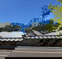 Eden Valley Hotel - Book Restaurant