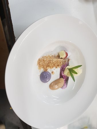 Oliver's Bar & Bistro - Book Restaurant 0