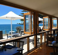 Penneshaw Hotel - Book Restaurant