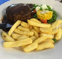 Prince of Wales Hotel - Book Restaurant