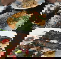 Smokehouse Pizza Cafe - Book Restaurant