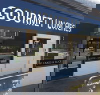 Table 4T7 - Book Restaurant