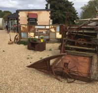 The Tinsmith's Cottage - Book Restaurant