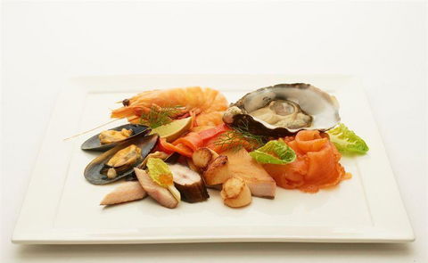 Bruni's Restaurant At Villa Howden - Book Restaurant 13