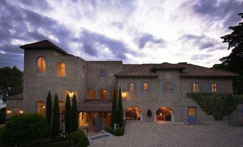 Bruni's Restaurant At Villa Howden - Book Restaurant 14