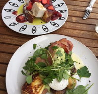 The Low Road Cafe - Book Restaurant