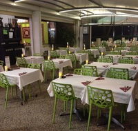 Thai On Ferny Way - Book Restaurant