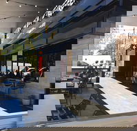 Carl's Jr - Book Restaurant