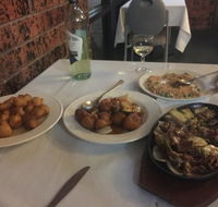 Boulevard Court Licenced Chinese Restaurant - Book Restaurant