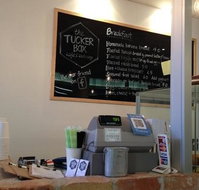 The tucker box - Book Restaurant