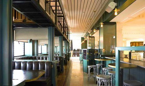 Apple Daily Bar & Eating House - Book Restaurant 6