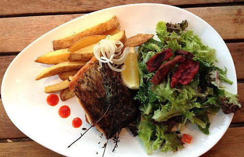 Katch-Up Seafood Grill & More - Book Restaurant 2