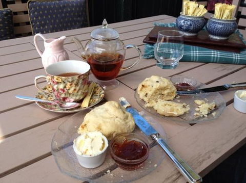 Geordie Lane Antiques & TeaRoom - Book Restaurant 0