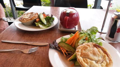 Maple 3 - Book Restaurant 0