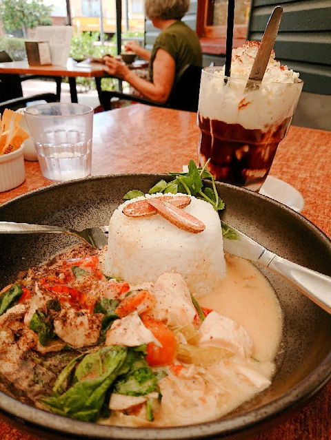 Maple 3 - Book Restaurant 5