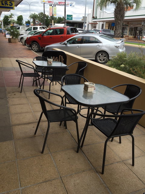 Neens Coffee Shop - Book Restaurant 4