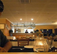 Peppers On Queens - Book Restaurant