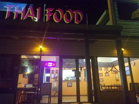 Redlynch Thai Takeaway - Book Restaurant 0