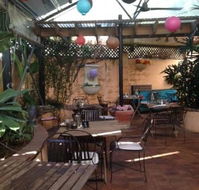 Stratford Deli - Book Restaurant