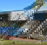The Overflow Estate 1895 Cellar Door - Book Restaurant