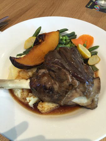 Bundaberg Services Club - Book Restaurant 0